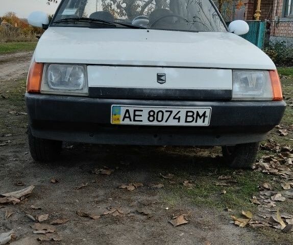 Белый ЗАЗ 1102 Таврия, объемом двигателя 2 л и пробегом 45 тыс. км за 596 $, фото 2 на Automoto.ua