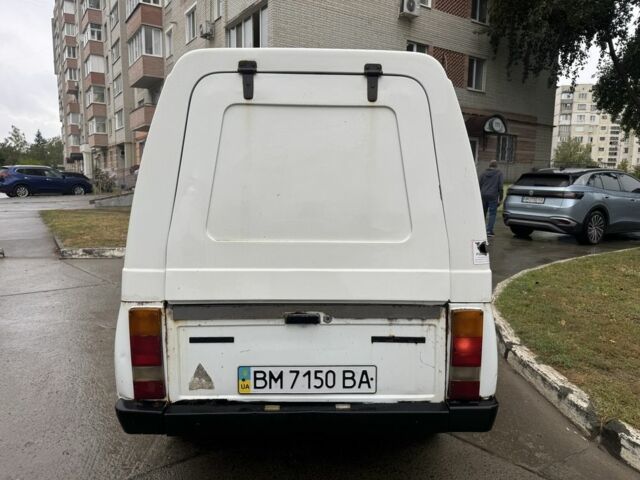 Белый ЗАЗ 1102 Таврия, объемом двигателя 1.3 л и пробегом 300 тыс. км за 650 $, фото 3 на Automoto.ua