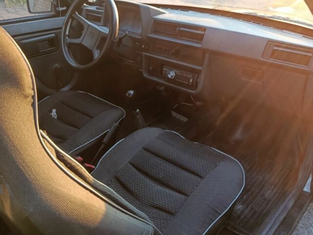 Белый ЗАЗ 1102 Таврия, объемом двигателя 1.2 л и пробегом 200 тыс. км за 650 $, фото 4 на Automoto.ua