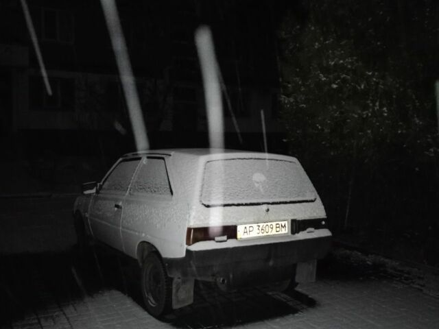 Белый ЗАЗ 1102 Таврия, объемом двигателя 1.2 л и пробегом 200 тыс. км за 650 $, фото 5 на Automoto.ua