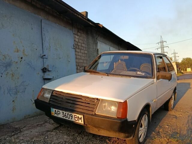 Белый ЗАЗ 1102 Таврия, объемом двигателя 1.2 л и пробегом 200 тыс. км за 650 $, фото 1 на Automoto.ua