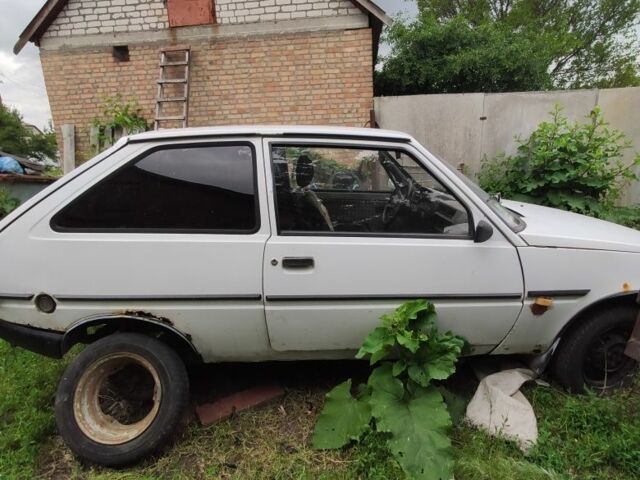 Белый ЗАЗ 1102 Таврия, объемом двигателя 1 л и пробегом 150 тыс. км за 276 $, фото 3 на Automoto.ua