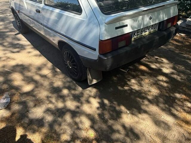 Белый ЗАЗ 1102 Таврия, объемом двигателя 1.1 л и пробегом 35 тыс. км за 900 $, фото 2 на Automoto.ua