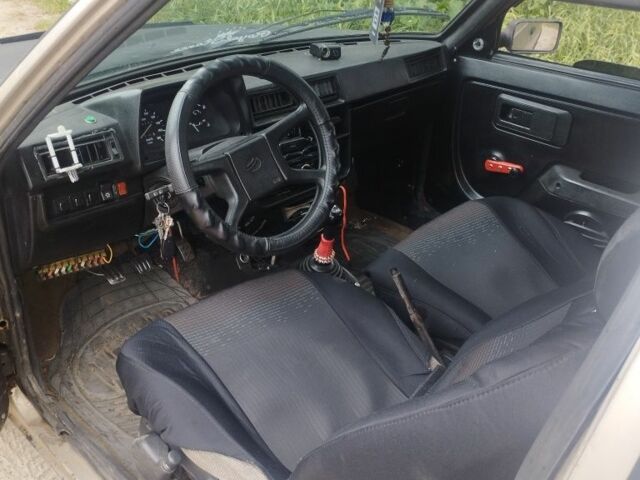 Бежевый ЗАЗ 1102 Таврия, объемом двигателя 0 л и пробегом 20 тыс. км за 597 $, фото 3 на Automoto.ua