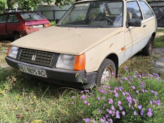 Бежевый ЗАЗ 1102 Таврия, объемом двигателя 1.1 л и пробегом 100 тыс. км за 600 $, фото 2 на Automoto.ua