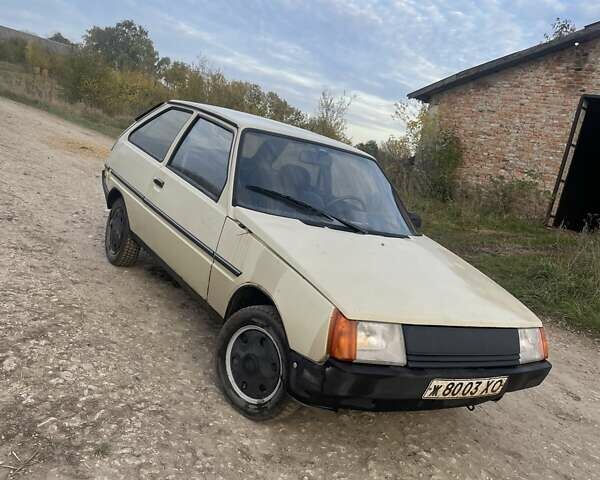 Бежевый ЗАЗ 1102 Таврия, объемом двигателя 1.2 л и пробегом 80 тыс. км за 589 $, фото 6 на Automoto.ua