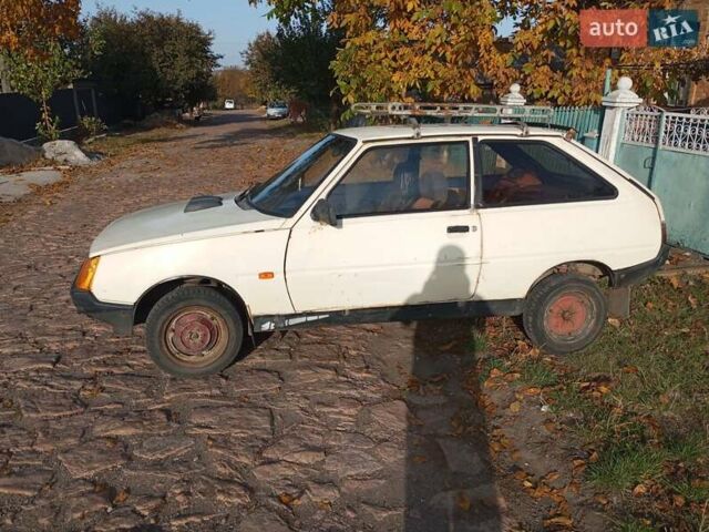 Бежевый ЗАЗ 1102 Таврия, объемом двигателя 1.1 л и пробегом 150 тыс. км за 850 $, фото 2 на Automoto.ua