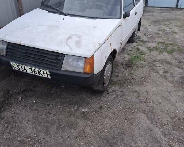Бежевый ЗАЗ 1102 Таврия, объемом двигателя 0 л и пробегом 30 тыс. км за 200 $, фото 4 на Automoto.ua