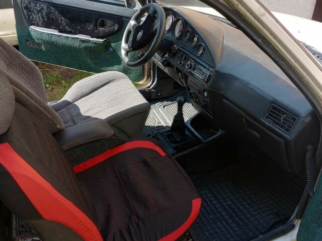 Бежевый ЗАЗ 1102 Таврия, объемом двигателя 1.1 л и пробегом 300 тыс. км за 358 $, фото 6 на Automoto.ua