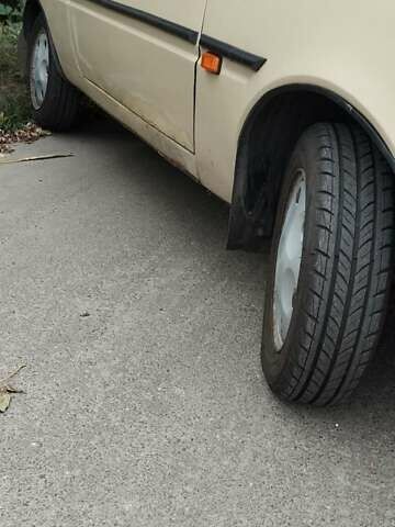 Бежевий ЗАЗ 1102 Таврія, об'ємом двигуна 0 л та пробігом 200 тис. км за 500 $, фото 2 на Automoto.ua