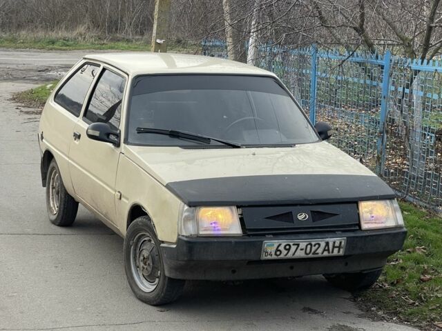 Бежевый ЗАЗ 1102 Таврия, объемом двигателя 0 л и пробегом 200 тыс. км за 345 $, фото 1 на Automoto.ua