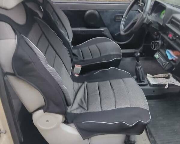 Бежевый ЗАЗ 1102 Таврия, объемом двигателя 1.1 л и пробегом 350 тыс. км за 1150 $, фото 7 на Automoto.ua