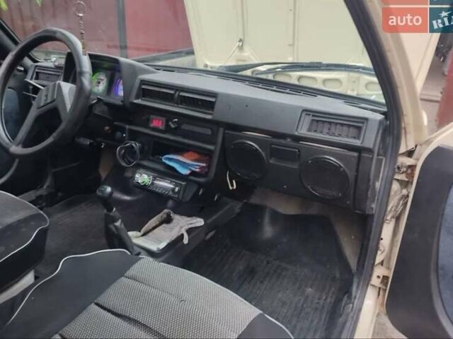 Бежевый ЗАЗ 1102 Таврия, объемом двигателя 1.1 л и пробегом 350 тыс. км за 1150 $, фото 8 на Automoto.ua