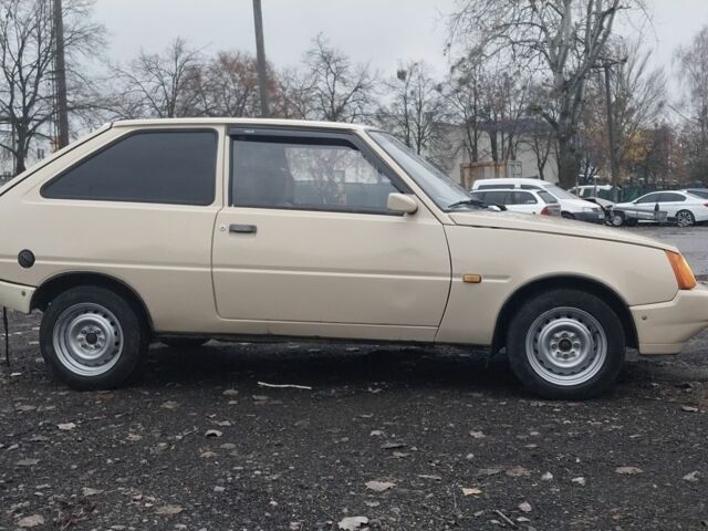 Бежевый ЗАЗ 1102 Таврия, объемом двигателя 1.1 л и пробегом 25 тыс. км за 699 $, фото 2 на Automoto.ua