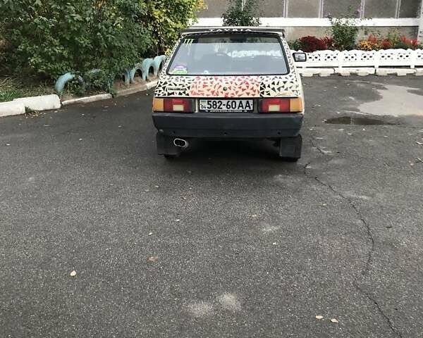 Бежевый ЗАЗ 1102 Таврия, объемом двигателя 1.1 л и пробегом 154 тыс. км за 598 $, фото 5 на Automoto.ua