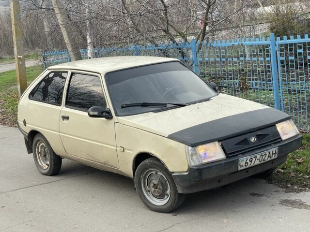 Бежевый ЗАЗ 1102 Таврия, объемом двигателя 0 л и пробегом 200 тыс. км за 345 $, фото 5 на Automoto.ua