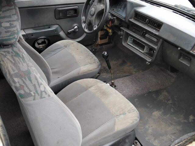 Бежевый ЗАЗ 1102 Таврия, объемом двигателя 1.2 л и пробегом 2 тыс. км за 286 $, фото 3 на Automoto.ua