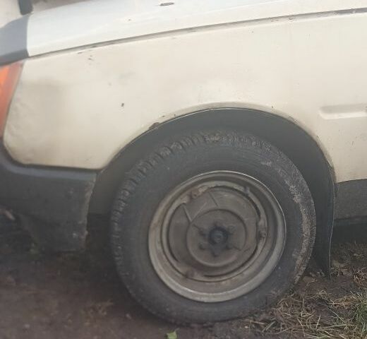 Бежевый ЗАЗ 1102 Таврия, объемом двигателя 0 л и пробегом 200 тыс. км за 428 $, фото 2 на Automoto.ua