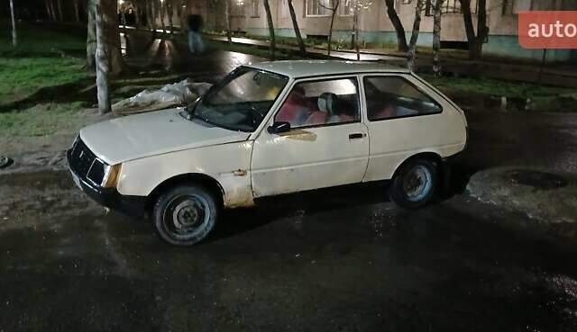 Бежевый ЗАЗ 1102 Таврия, объемом двигателя 0 л и пробегом 150 тыс. км за 507 $, фото 2 на Automoto.ua