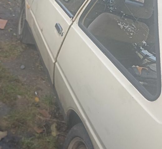 Бежевый ЗАЗ 1102 Таврия, объемом двигателя 0 л и пробегом 200 тыс. км за 428 $, фото 3 на Automoto.ua