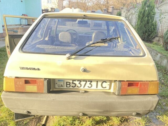 Бежевый ЗАЗ 1102 Таврия, объемом двигателя 1.1 л и пробегом 3 тыс. км за 551 $, фото 1 на Automoto.ua