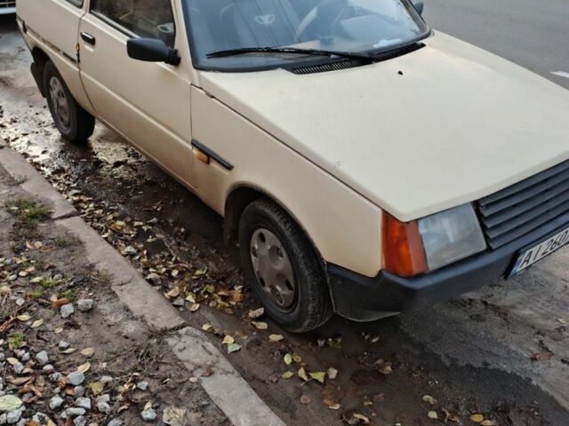 Бежевый ЗАЗ 1102 Таврия, объемом двигателя 1.1 л и пробегом 100 тыс. км за 520 $, фото 2 на Automoto.ua