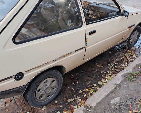 Бежевий ЗАЗ 1102 Таврія, об'ємом двигуна 1.09 л та пробігом 100 тис. км за 520 $, фото 4 на Automoto.ua