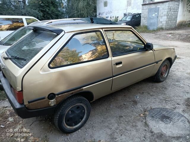Бежевый ЗАЗ 1102 Таврия, объемом двигателя 1.1 л и пробегом 246 тыс. км за 523 $, фото 3 на Automoto.ua