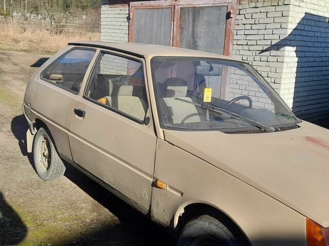Бежевий ЗАЗ 1102 Таврія, об'ємом двигуна 0 л та пробігом 3 тис. км за 350 $, фото 2 на Automoto.ua