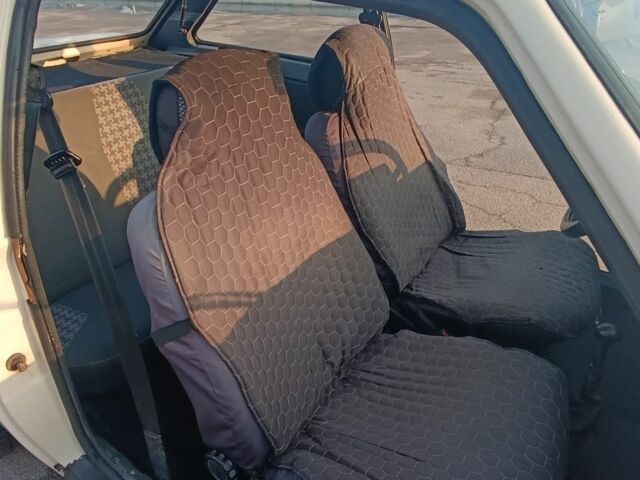 Бежевый ЗАЗ 1102 Таврия, объемом двигателя 1.2 л и пробегом 245 тыс. км за 592 $, фото 5 на Automoto.ua