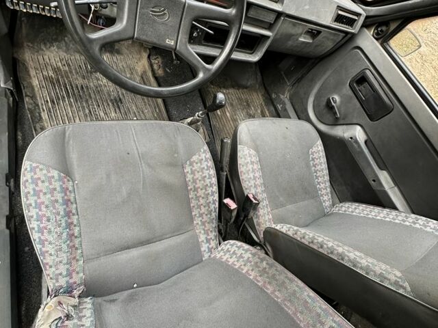 Бежевый ЗАЗ 1102 Таврия, объемом двигателя 1.2 л и пробегом 150 тыс. км за 596 $, фото 10 на Automoto.ua