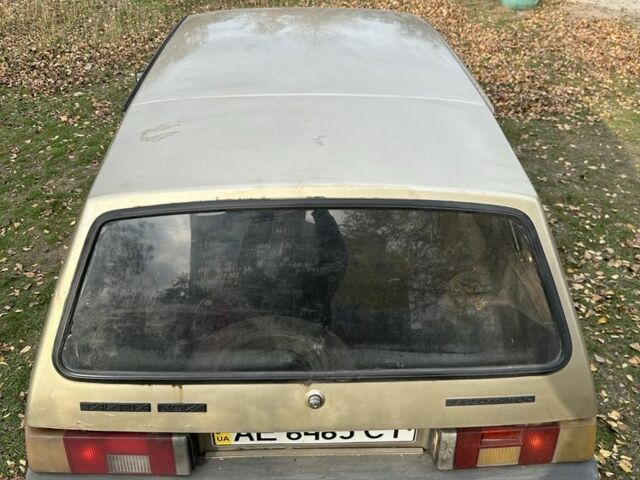 Бежевый ЗАЗ 1102 Таврия, объемом двигателя 1.2 л и пробегом 150 тыс. км за 596 $, фото 4 на Automoto.ua