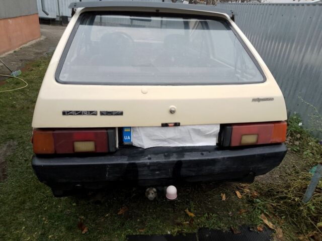 Бежевый ЗАЗ 1102 Таврия, объемом двигателя 1.1 л и пробегом 320 тыс. км за 750 $, фото 1 на Automoto.ua