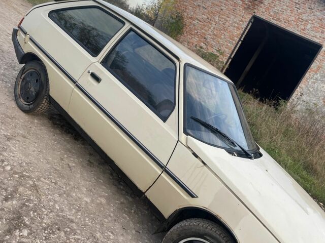 Бежевый ЗАЗ 1102 Таврия, объемом двигателя 1.2 л и пробегом 80 тыс. км за 589 $, фото 6 на Automoto.ua
