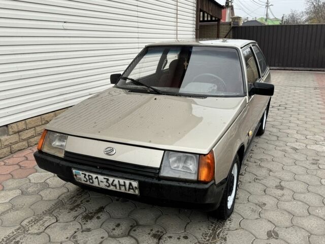 Бежевый ЗАЗ 1102 Таврия, объемом двигателя 1.2 л и пробегом 80 тыс. км за 477 $, фото 1 на Automoto.ua
