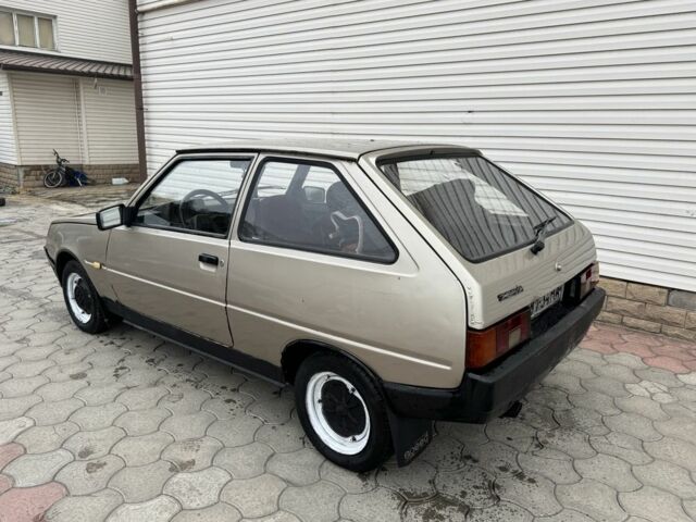 Бежевый ЗАЗ 1102 Таврия, объемом двигателя 1.2 л и пробегом 80 тыс. км за 477 $, фото 2 на Automoto.ua