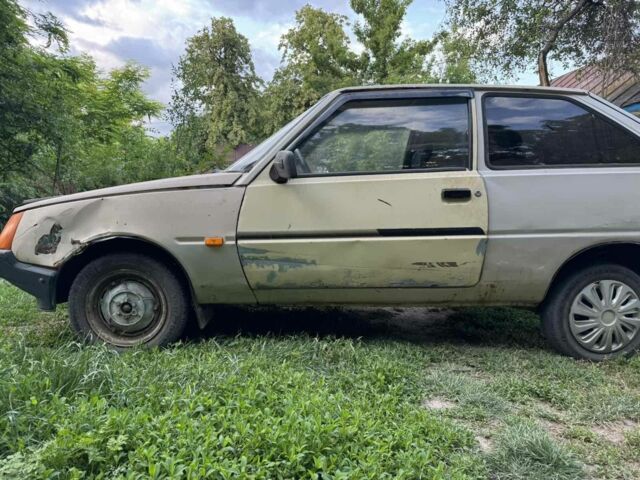 Бежевый ЗАЗ 1102 Таврия, объемом двигателя 1 л и пробегом 350 тыс. км за 213 $, фото 4 на Automoto.ua