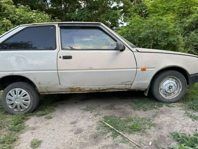 Бежевый ЗАЗ 1102 Таврия, объемом двигателя 1 л и пробегом 350 тыс. км за 213 $, фото 1 на Automoto.ua