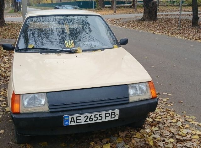 Бежевый ЗАЗ 1102 Таврия, объемом двигателя 1.1 л и пробегом 1 тыс. км за 786 $, фото 2 на Automoto.ua