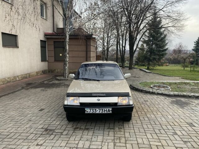 Бежевый ЗАЗ 1102 Таврия, объемом двигателя 1.3 л и пробегом 1000 тыс. км за 461 $, фото 1 на Automoto.ua