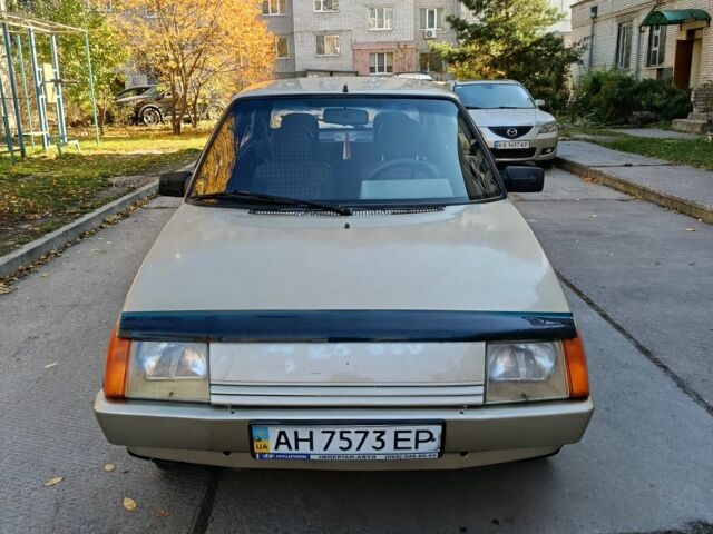 Бежевий ЗАЗ 1102 Таврія, об'ємом двигуна 0 л та пробігом 130 тис. км за 836 $, фото 1 на Automoto.ua