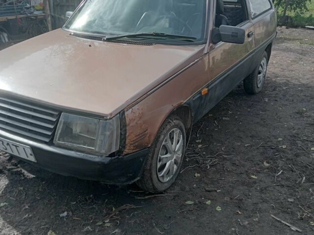 Коричневый ЗАЗ 1102 Таврия, объемом двигателя 1.1 л и пробегом 32 тыс. км за 435 $, фото 2 на Automoto.ua