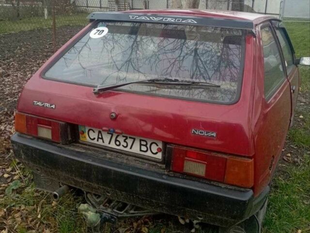 Красный ЗАЗ 1102 Таврия, объемом двигателя 0 л и пробегом 180 тыс. км за 591 $, фото 2 на Automoto.ua