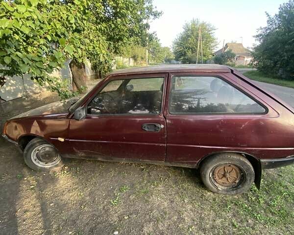 Красный ЗАЗ 1102 Таврия, объемом двигателя 1.1 л и пробегом 50 тыс. км за 356 $, фото 1 на Automoto.ua