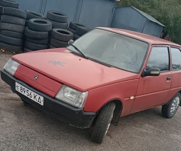 Красный ЗАЗ 1102 Таврия, объемом двигателя 1.25 л и пробегом 66 тыс. км за 530 $, фото 1 на Automoto.ua