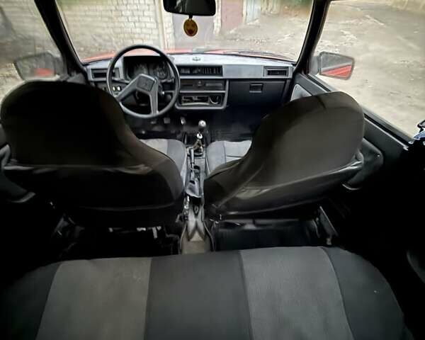 Красный ЗАЗ 1102 Таврия, объемом двигателя 1.1 л и пробегом 100 тыс. км за 499 $, фото 3 на Automoto.ua