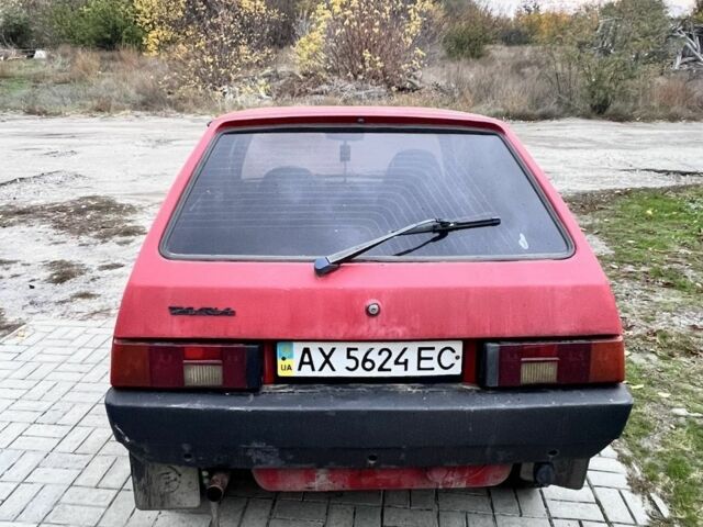 Красный ЗАЗ 1102 Таврия, объемом двигателя 1.1 л и пробегом 222 тыс. км за 700 $, фото 4 на Automoto.ua