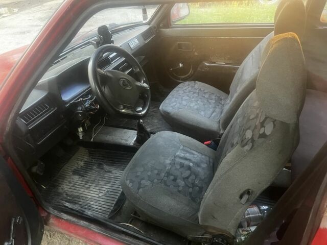 Червоний ЗАЗ 1102 Таврія, об'ємом двигуна 1.1 л та пробігом 55 тис. км за 355 $, фото 4 на Automoto.ua