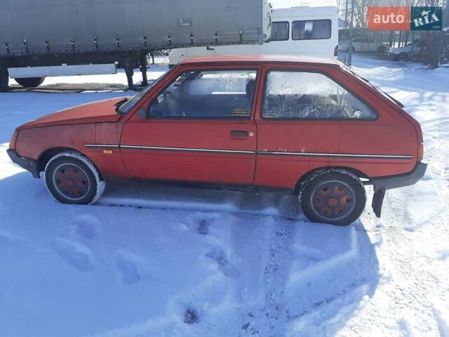 Красный ЗАЗ 1102 Таврия, объемом двигателя 0 л и пробегом 100 тыс. км за 624 $, фото 3 на Automoto.ua