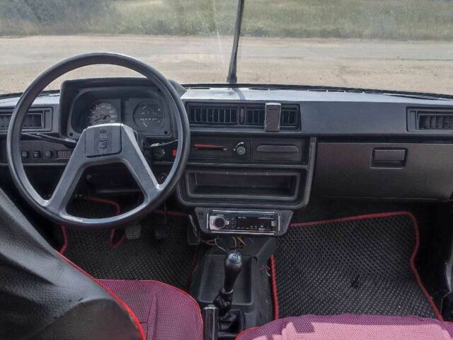 Червоний ЗАЗ 1102 Таврія, об'ємом двигуна 1.1 л та пробігом 9 тис. км за 750 $, фото 6 на Automoto.ua
